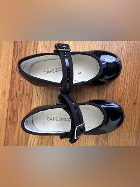 Capezio Girls' Black Patent Tap Shoes